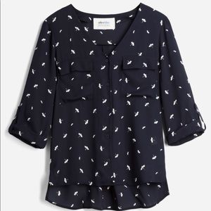 Alice Blue button front v-neck print blouse